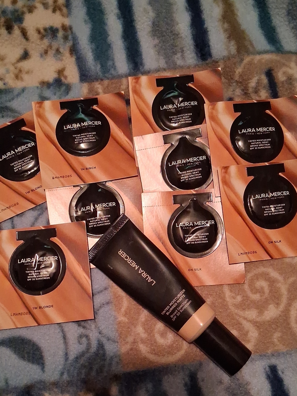 Laura Mercier Tinted Moisturizer  On Silk